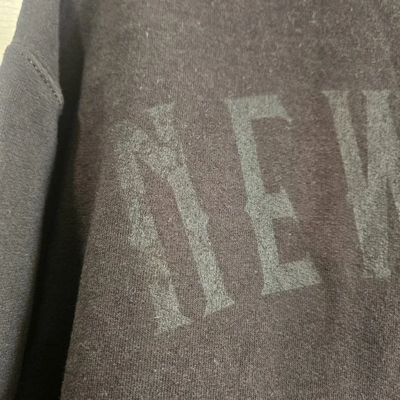 Port & Co New York Distressed-look Black Hoodie - Size XL - NWOT - Picture 4 of 11